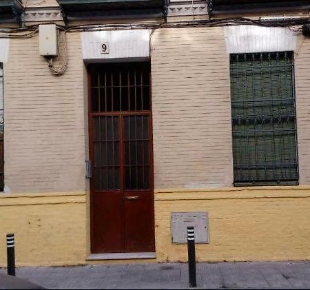 Luxury Apartment In Triana Close To The River Seville Exterior photo